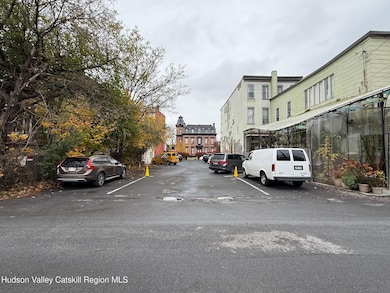 411 Warren St, Hudson, NY 12534 - photo 4