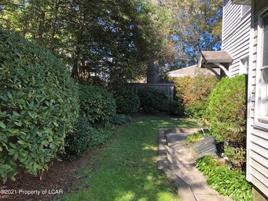 125 W Magnolia St, Hazleton, PA 18201 - photo 6