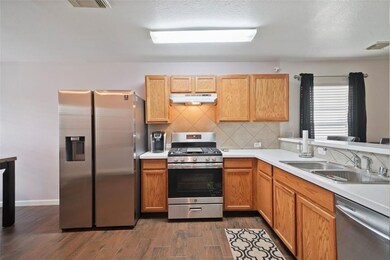 6626 Hampden Point Ct, Houston, TX 77040 - photo 4