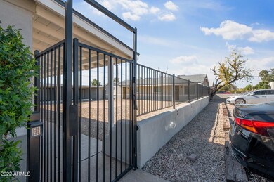 837 E Alice Ave unit B, Phoenix, AZ 85020 - photo 2