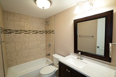 102 Pecos Cir, Carpentersville, IL 60110 - photo 6