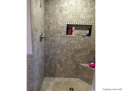 201 Spring Bay Dr, Jacksonville, IL 62650 - photo 6