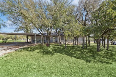 435 Parker St, Azle, TX 76020 - photo 2