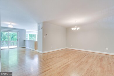 9005 Daum Ct, Springfield, VA 22153 - photo 5