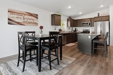 1262 Allegiance Ave, Hemet, CA 92543 - photo 6