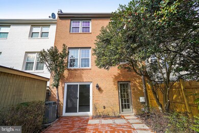 8405 Willow Forge Rd, Springfield, VA 22152 - photo 2