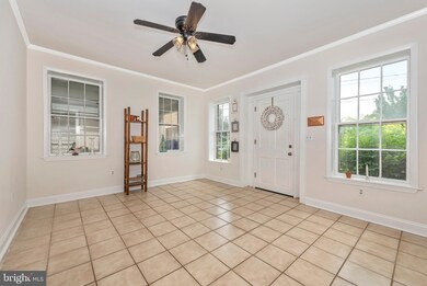511 S Market St, Frederick, MD 21701 - photo 3