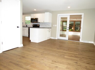 3040 Revere Ct, Columbus, IN 47203 - photo 6