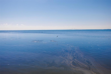 2158 Blossom Way S, St. Petersburg, FL 33712 - photo 3