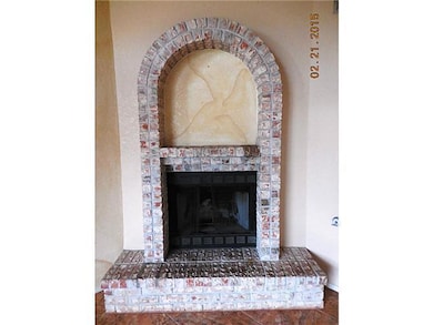 15327 Woodhill Ct, Horizon City, TX 79928 - photo 3