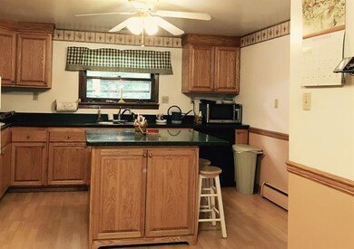 1040 Hickory Ln, Indiana, PA 15701 - photo 5