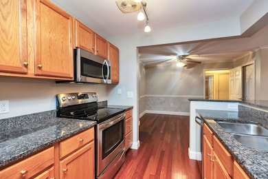 265 Edward J Roy Dr unit 207, Manchester, NH 03104 - photo 3