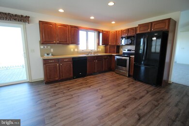 1163 Sheep Hill Rd, New Holland, PA 17557 - photo 5