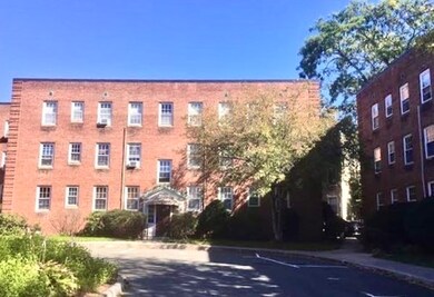 23 Englewood Ave unit 3, Brookline, MA 02445 - photo 7