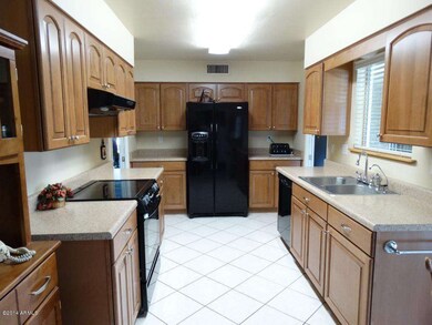 9610 N 110th Ave (30)