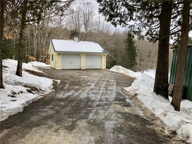 Very Well-Build Detached 2-Car...