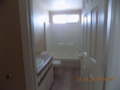 1082 Cherry St, Central Point, OR 97502 - photo 7