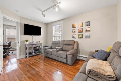 37 Union St unit 2, Salem, MA 01970 - photo 5