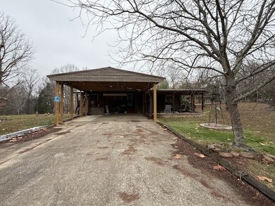 628 Prizer Point Rd, Cadiz, KY 42211 - photo 2