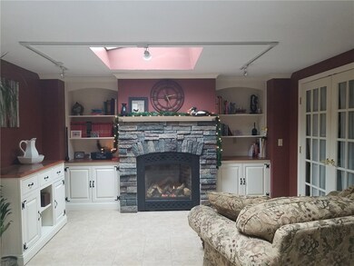 10 Reservoir Ave, Rehoboth, MA 02769 - photo 4