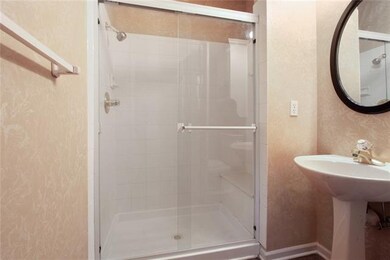 7619 Eicher Dr, Shawnee, KS 66217 - photo 5