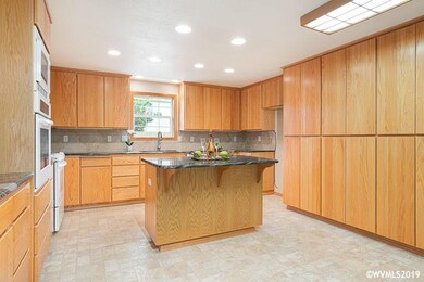 1928 Summerfield Ct SW, Albany, OR 97321 - photo 6