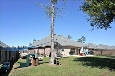 Great Backyard w/Rear Yard Access