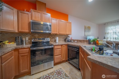 1409 51st Place NE, Auburn, WA 98002 - photo 7