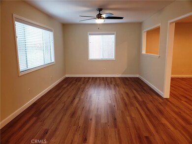 22436 Avenue San Luis, Los Angeles, CA 91364 - photo 5