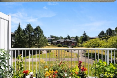 516 Darby Dr unit 207, Bellingham, WA 98226 - photo 2