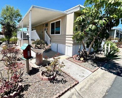 1010 E Bobier Dr unit 112, Vista, CA 92084 - photo 3