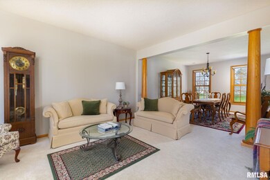 4504 Fairhaven Ct, Davenport, IA 52807 - photo 5