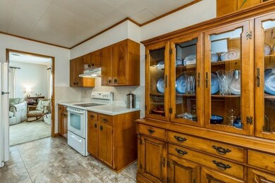 2419 W 68th St, Davenport, IA 52806 - photo 3