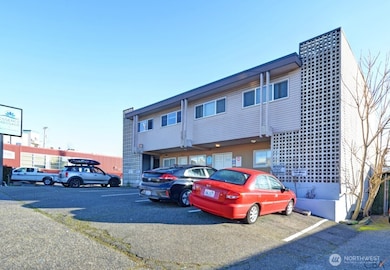 4210 Aurora Ave N, Seattle, WA 98103 - photo 2