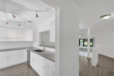 4163 SW 85th Ave, Davie, FL 33328 - photo 4