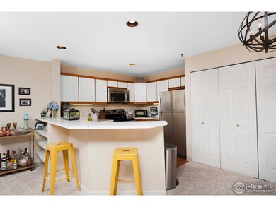 33 S Boulder Cir unit 322, Boulder, CO 80303 - photo 4