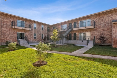 11222 Park Central Place unit D, Dallas, TX 75230 - photo 2