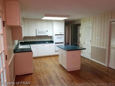 2224 Bayview Dr, Fayetteville, NC 28305 - photo 7