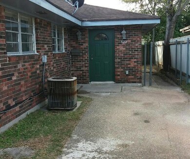 922 Aris Ave, Metairie, LA 70005 - photo 2