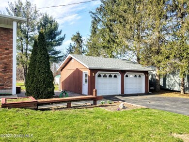 879 Arno Dr, Castleton On Hudson, NY 12033 - photo 3