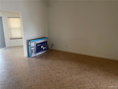 316 Rebecca Dr, Alamo, TX 78516 - photo 6