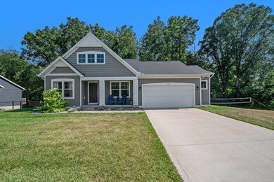 422 Windchime Dr unit 18, Comstock Park, MI 49321 - photo 2