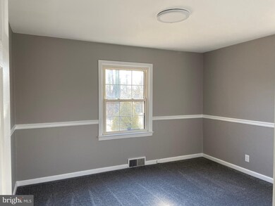 20 W Linden Ave, Lindenwold, NJ 08021 - photo 6