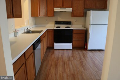 16403 Elkhorn Ln, Bowie, MD 20716 - photo 3