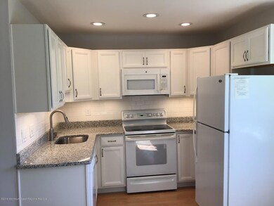 52 Claremont Ct, Red Bank, NJ 07701 - photo 4