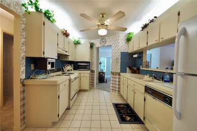 7624 Lake Forest Cir, Port Richey, FL 34668 - photo 3