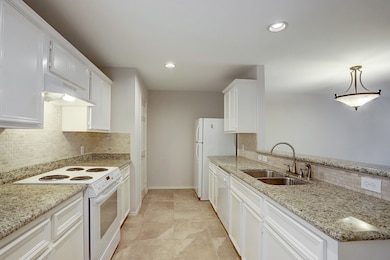 1714 Redwing Haven Dr, Houston, TX 77009 - photo 6