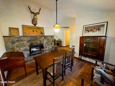 214 Lower Lakeview Dr, Hawley, PA 18428 - photo 5