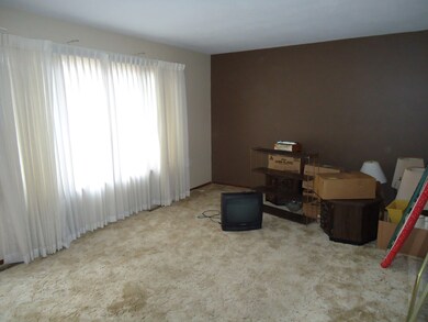 1306 S 18th St, Grand Forks, ND 58201 - photo 2