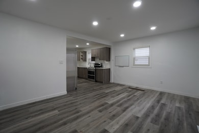 1092 Hanley St, Gary, IN 46406 - photo 6